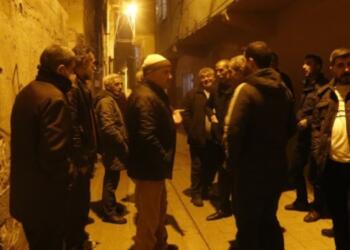 Bağlar’da DEDAŞ sayaçları direklere taşıyor