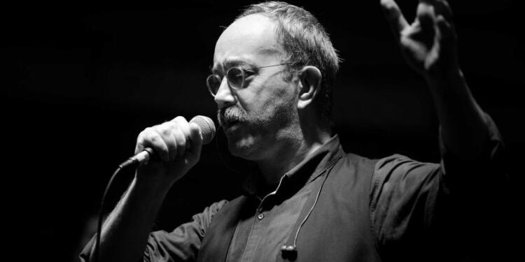 Özgürlük için yol bulmalıyız