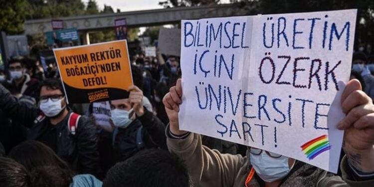 Akademide eril hakimiyeti var