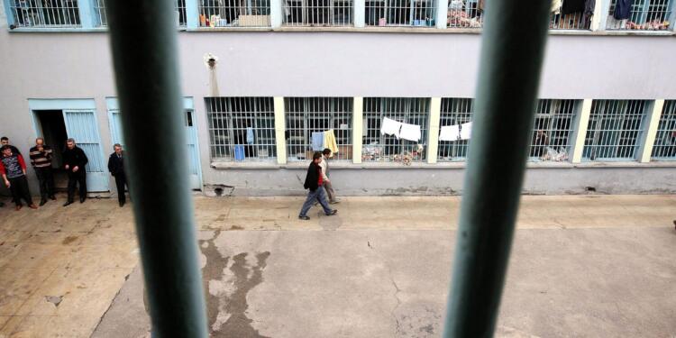 Şartlı tahliyeye keyfi engel!