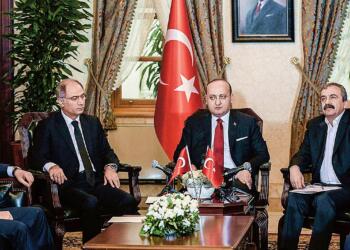 ‘Türkiye’nin son kozu Kürtler arası savaştır’