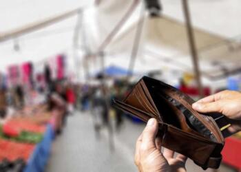 Demokrasi ve ekmek mücadelesi birleşmeli