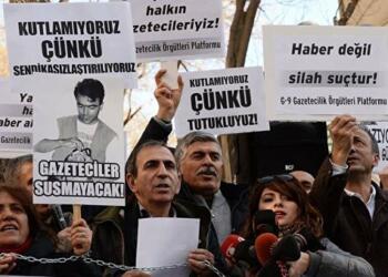 Gazeteciler geçinemiyor, işsiz kalma korkusu yaşıyor