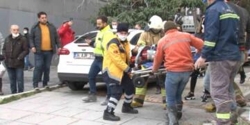 Metro inşaatında yüksekten düşen işçi ağır yaralandı