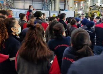 Farplas fabrikasında işçiler kazandı