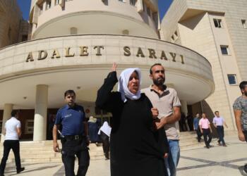 ‘Bu zulme sessiz kalanlar imanını sorgulasın’