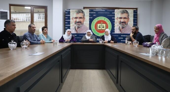 Diyarbakır ve Van’da Adalet Nöbeti devam etti