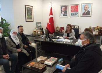 Tutuklu yakınları CHP’yi ziyaret etti