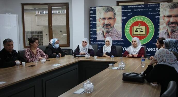 Van’da ve Diyarbakır’da adalet nöbetleri devam etti