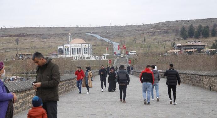 Oy almadığı kentte neyin hatırası?