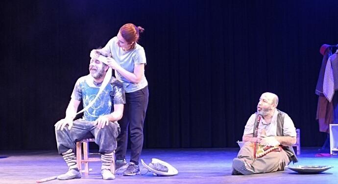 Kürtçe tiyatroya vize engeli