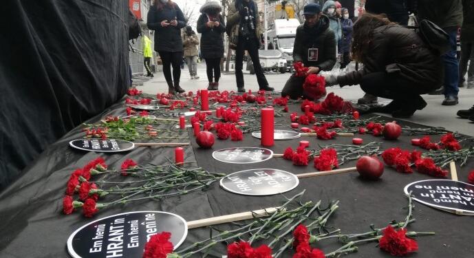 Hrant Dink katledildiği yerde anıldı: 15 Eksik Yıl
