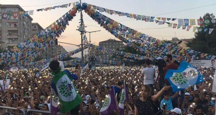 HDP, Diyarbakır’da yapacağı mitinge hazırlanıyor