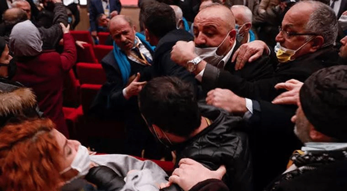 Taksiciler arasında kavga