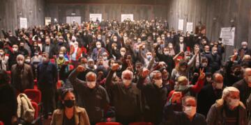 Yıl boyunca direnenler forumda bir araya geldi