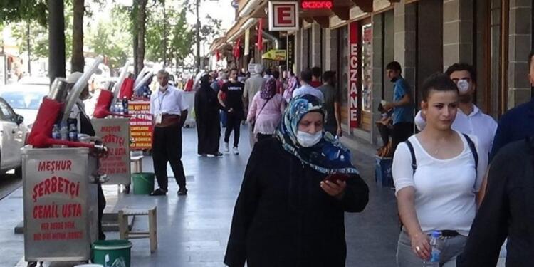 Vakalar artıyor: Omicron verileri paylaşılmıyor