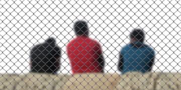 Van sınırda iki kişi donmuş halde bulundu