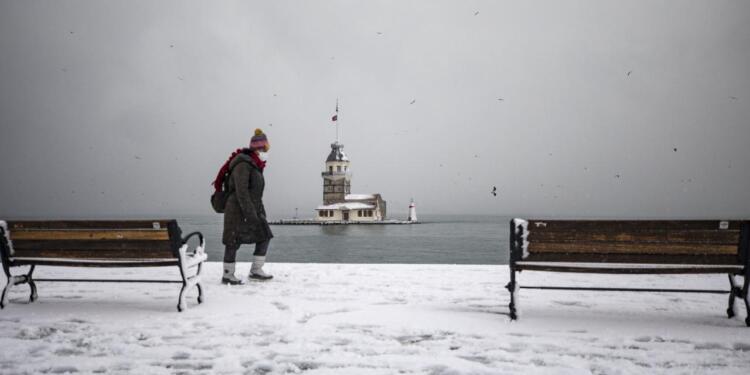 İzlanda kışı geliyor: Yetkililer uyardı