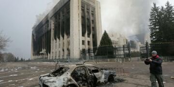 Kazakistan: THY tüm uçuşları askıya aldı