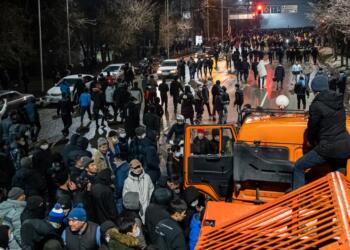 Kazakistan’da OHAL kaldırıldı: Şehirlere giriş ve çıkış yeniden serbest