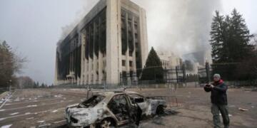 Kazakistan’da enerji bakanı görevden alındı