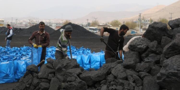 Günlük 100 liraya toz ve duman içindeler