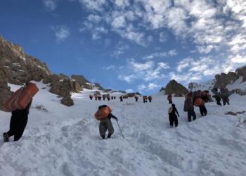 İran askerleri yine kolberleri hedef aldı