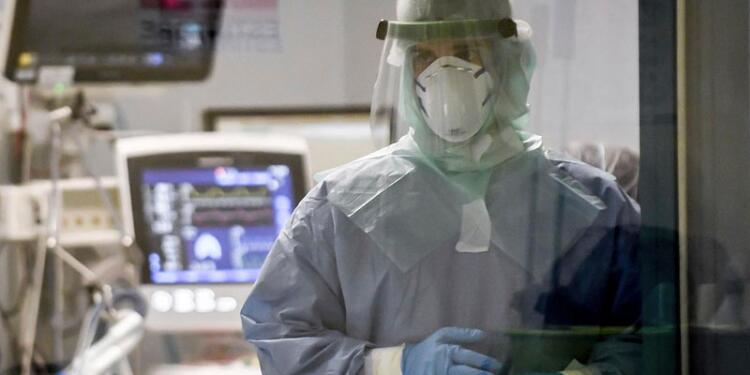 Koronavirüs: 157 kişi hayatını kaybetti, 69 bin 658 yeni vaka