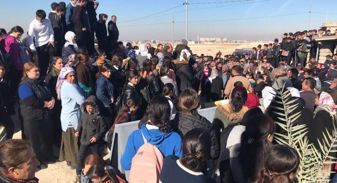 Tel örgülü ablukaya karşı dayanışma çağrısı