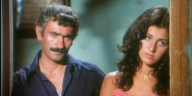 Melike Demirağ: Baskı imparatorluğu / Müjde Ar: Sıra sanatçıların dilinin kopartılmasına mı geliyor