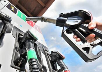 Zamda İki ileri bir geri