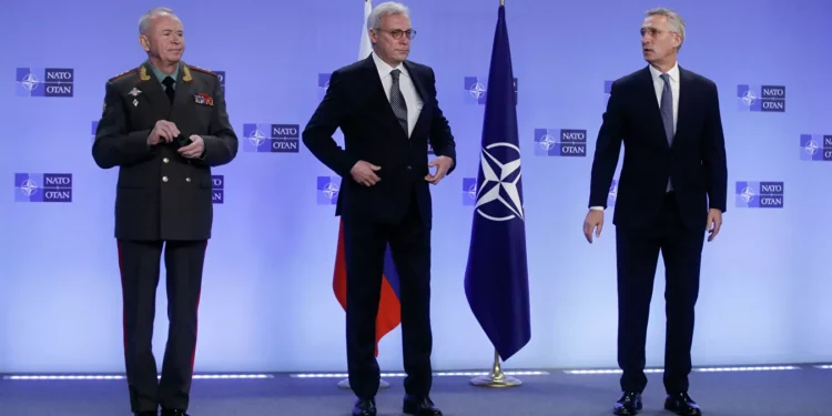 Uzun aradan sonra NATO ile Rusya toplantısı