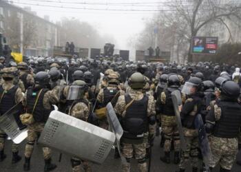 Kazakistan’da 12 bin kişi gözaltına alındı