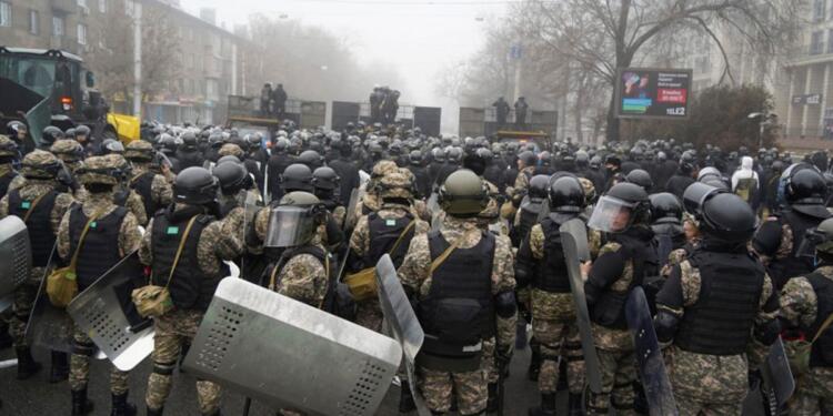 Kazakistan’da 12 bin kişi gözaltına alındı