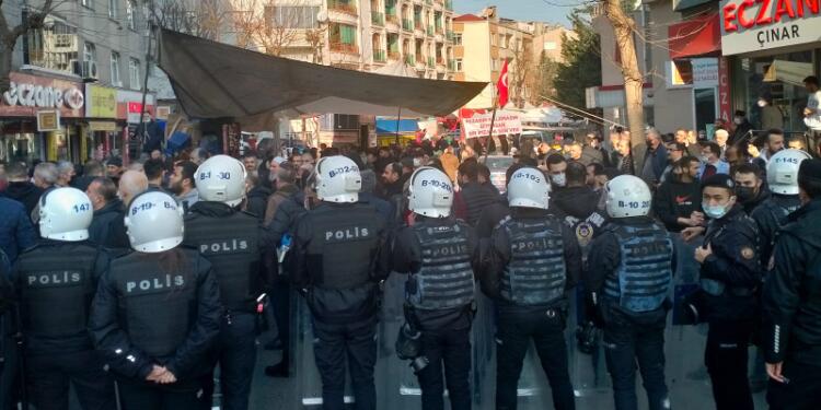 Polis ve zabıtadan pazarcılara saldırı