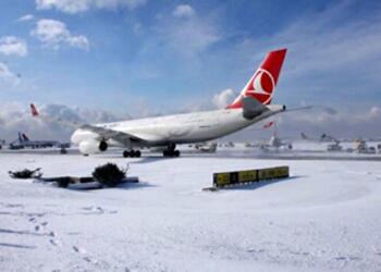 İstanbul’da uçuşlar başladı