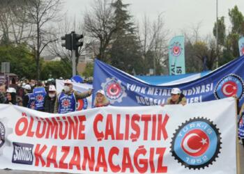Metal işçilerinden toplu sözleşme mitingi: Çakma TÜİK rakamlarıyla gelmeyin