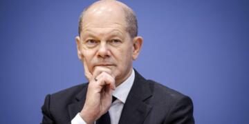 Almanya Başbakanı Scholz: Rusya Ukrayna’ya saldırırsa Kuzey Akım 2’yi durdururuz