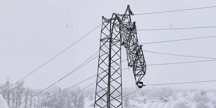 Bakan 4 gün sonra Isparta’ya gidebildi: Bir kişi donarak yaşamını yitirdi