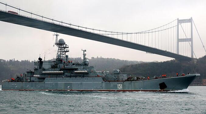 Reuters: Dört Rus gemisi boğazda Ankara’nın kararını bekliyor