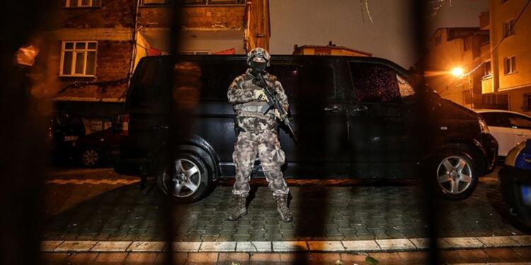 Mardin’de ev baskınları: Çok sayıda kişi gözaltına alındı