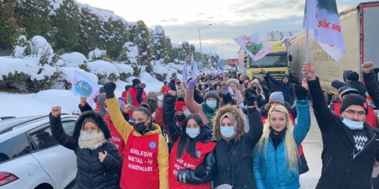 Farplas işçileri şirketin genel merkezi önünde buluştu: Gücümüzün farkına vardık