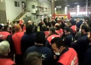 İşçiler kazandı: İşten atmalar durduruldu