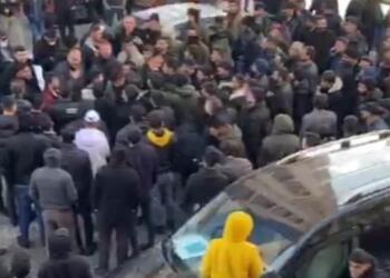 Yüksekova’da zam protestosu: Soygun var!