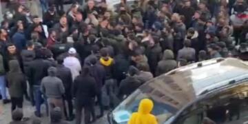 Yüksekova’da zam protestosu: Soygun var!