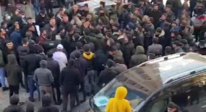 Yüksekova’da zam protestosu: Soygun var!