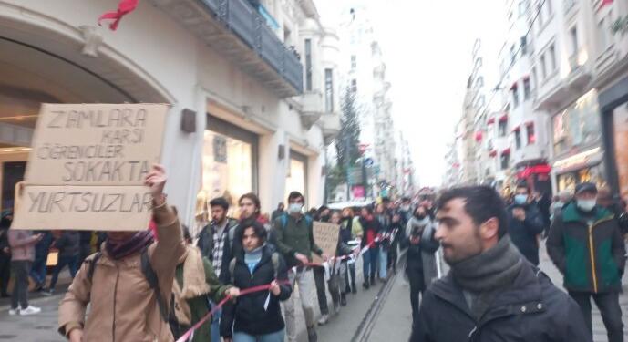 Taksim’de fatura protestosu: 26 kişi gözaltına alındı