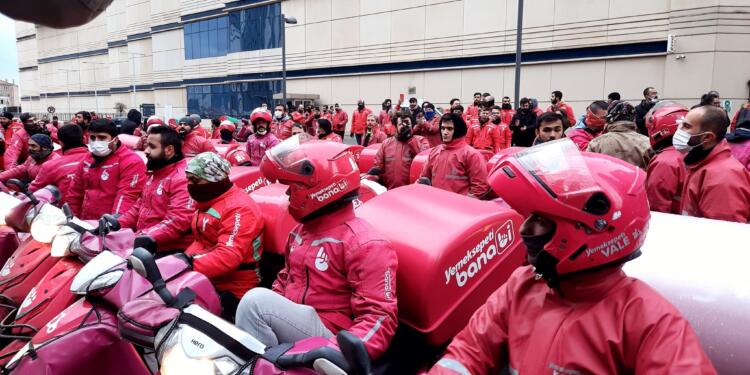 Yemeksepeti işçileri eylemlere devam ediyor: Haklarımızı alana kadar