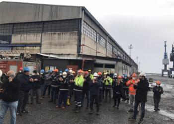 Hopa Liman işçileri iş bıraktı