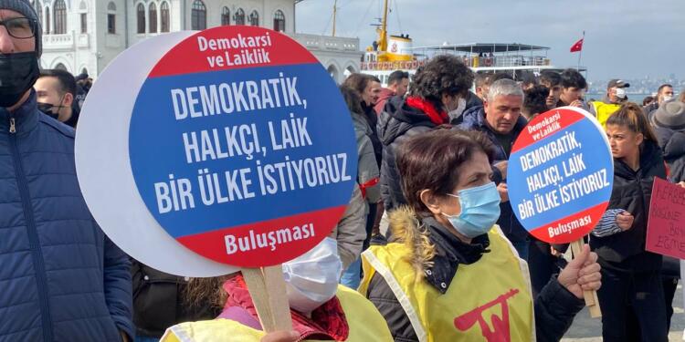 Alevi örgütleri Kadıköy’de: Demokratik, halkçı, laik bir ülke istiyoruz